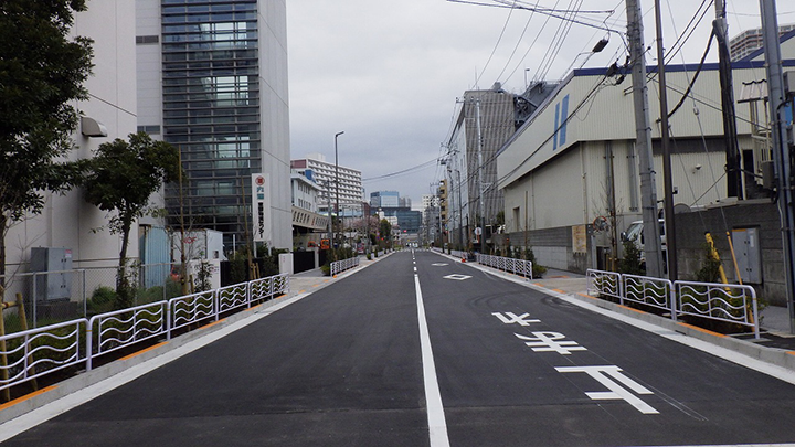 (江東区)東雲2丁目道路改良工事