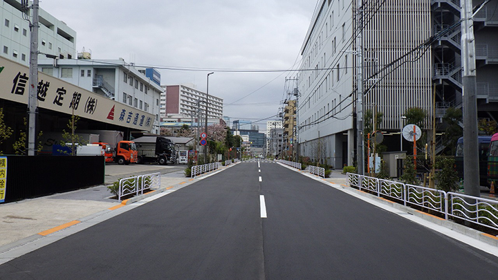 (江東区)東雲2丁目道路改良工事