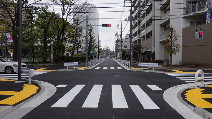 (江東区)三好4丁目道路改良工事